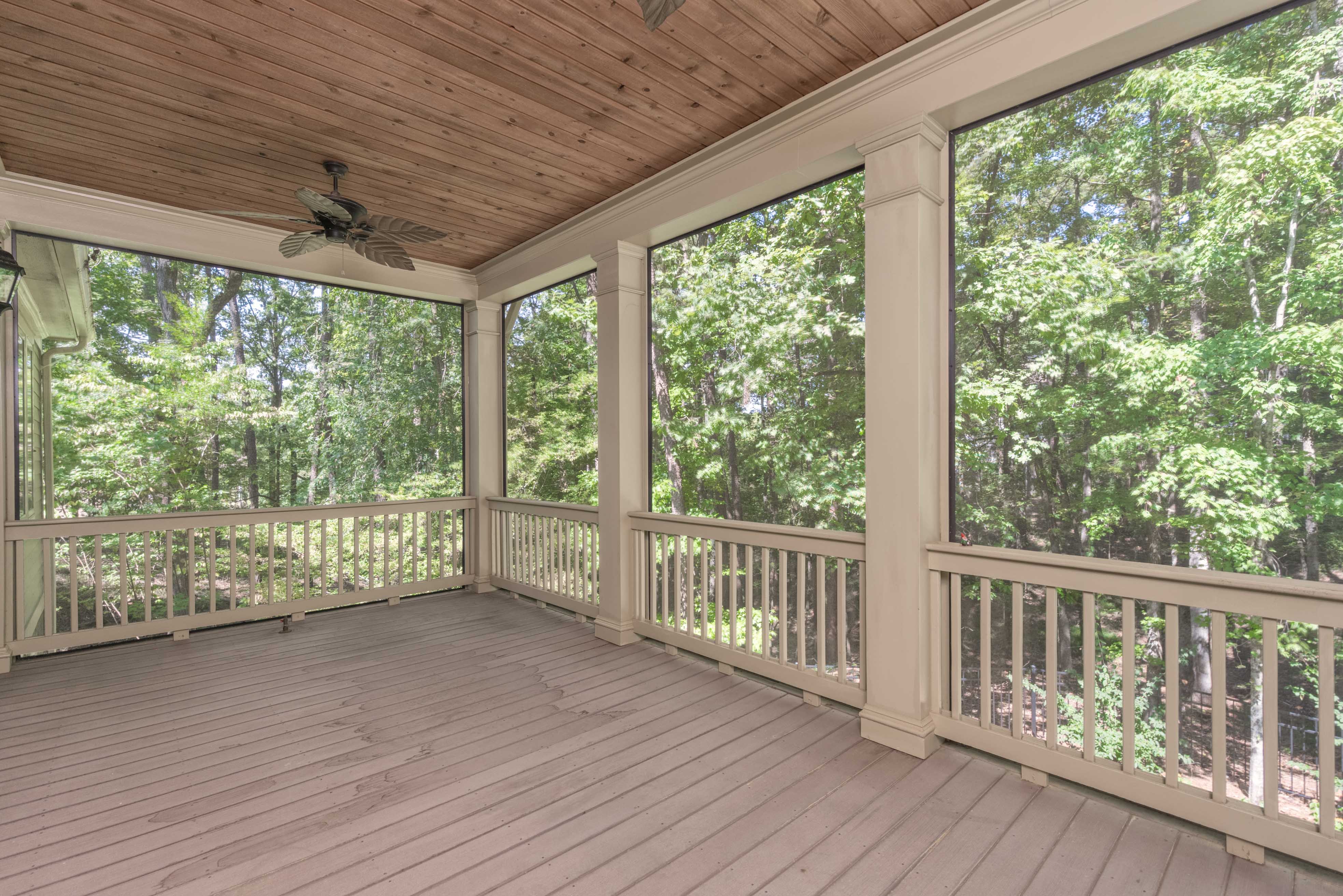 1001 Walton Way image 23